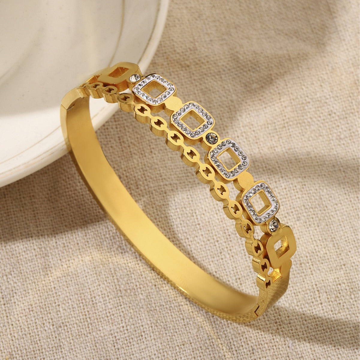 Stainless Steel Electroplated Bracelet For Women Limorista