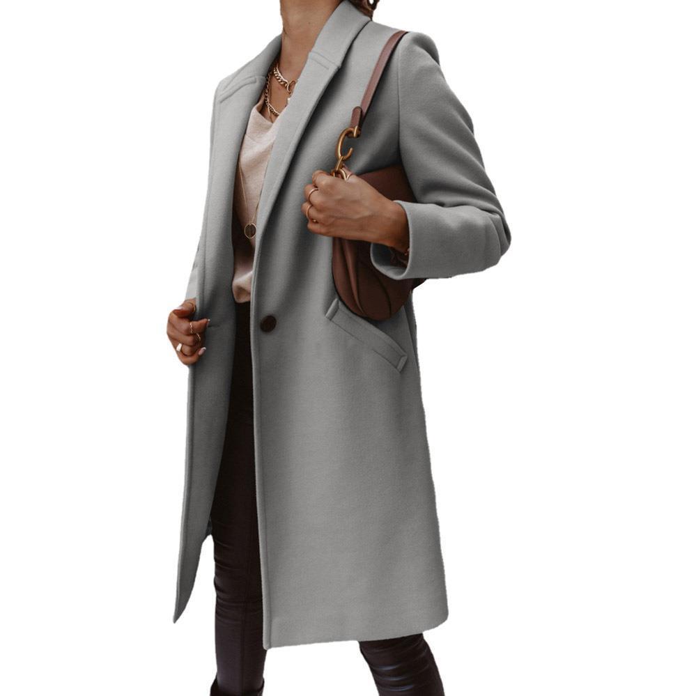 A Mid-length Coat With Solid Lapels Limorista