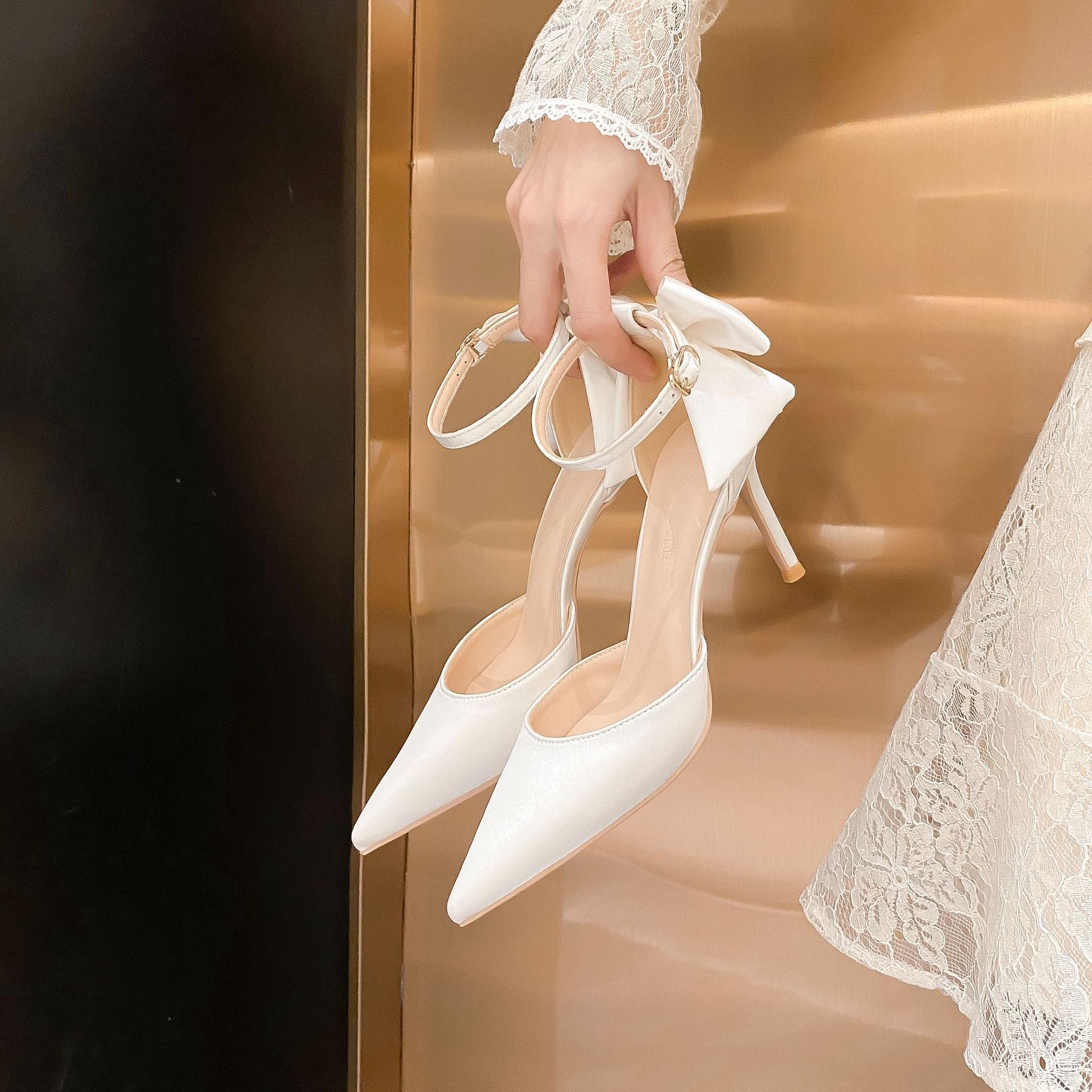 Buckle With Bow Hollowed Sandals Limorista