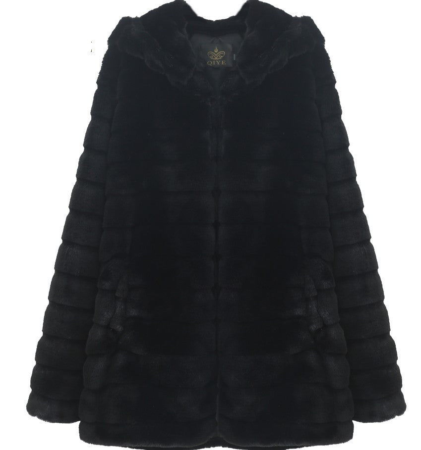 Plush padded hooded lady mink short fur coat Limorista