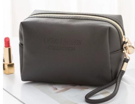 Makeup Bag, Exquisite Cosmetic Storage Bag, Portable When Going Out Limorista