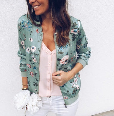 Incredibly beautiful and cozy jacket with a floral pattern Limorista