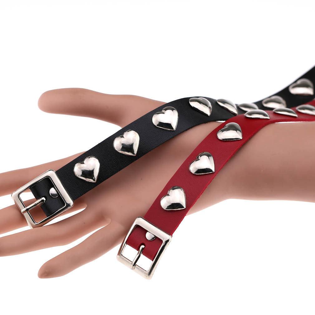 Fan Original New Punk Gothic Love Heart-shaped Rivets Pin Buckle Necklace Limorista