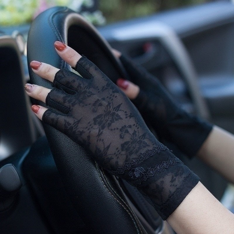 Semi-Finger Lace Sunscreen Gloves Female Summer Ice Silk Half Fingers Anti-Slip Driving Thin Anti-UV Fashion Women Mittens TB54 Limorista