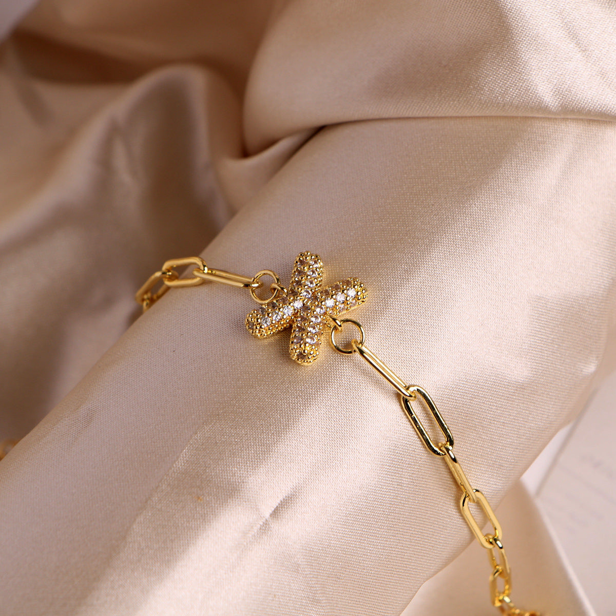 18K Bubble Balloon 26 English Zircon Clip Bracelet Limorista