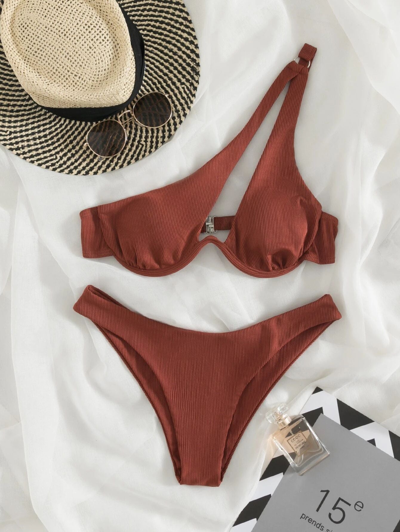 Ladies Split Swimsuit Solid Color One Shoulder Underwire Bikini Limorista