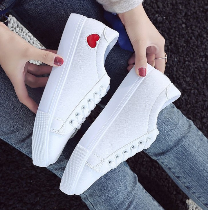 Fashion New Woman PU Leather Shoes Ladies Breathable Cute Heart Flats Casual Shoes White Sneakers Limorista