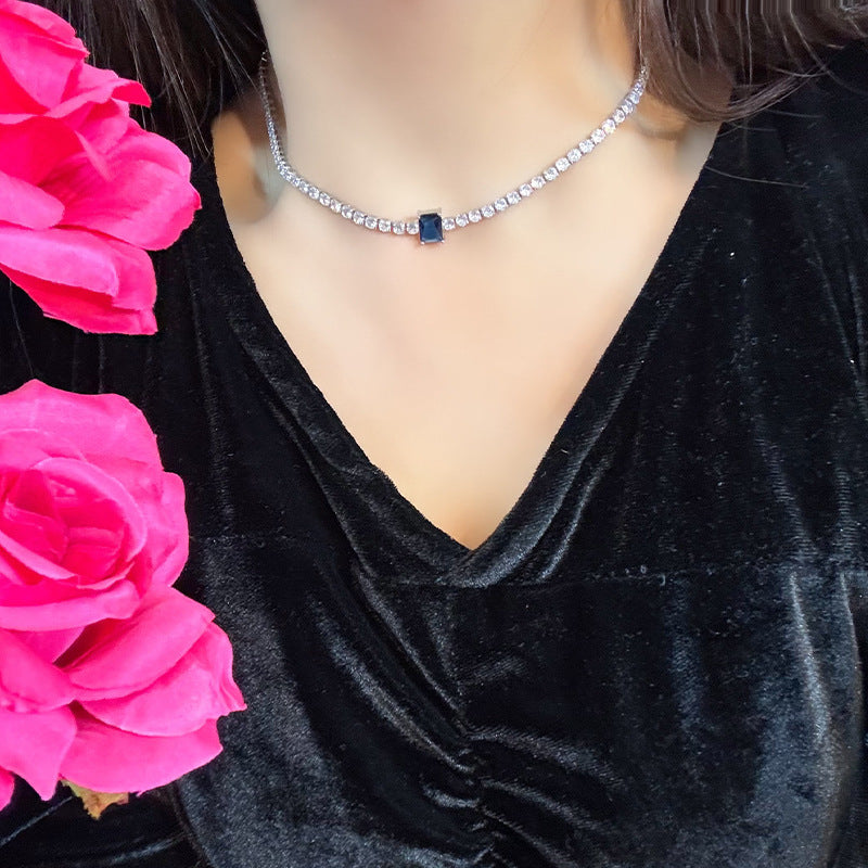 Simple And Versatile Sparkling Diamond Filled Square Candy Women&