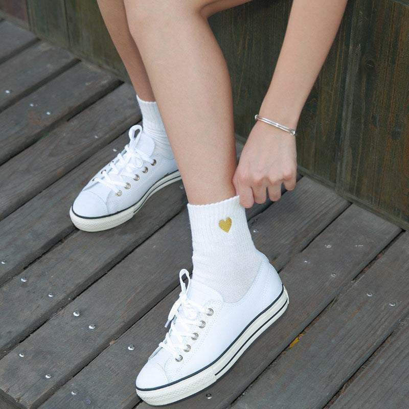 Hand-embroidered gold thread love women&