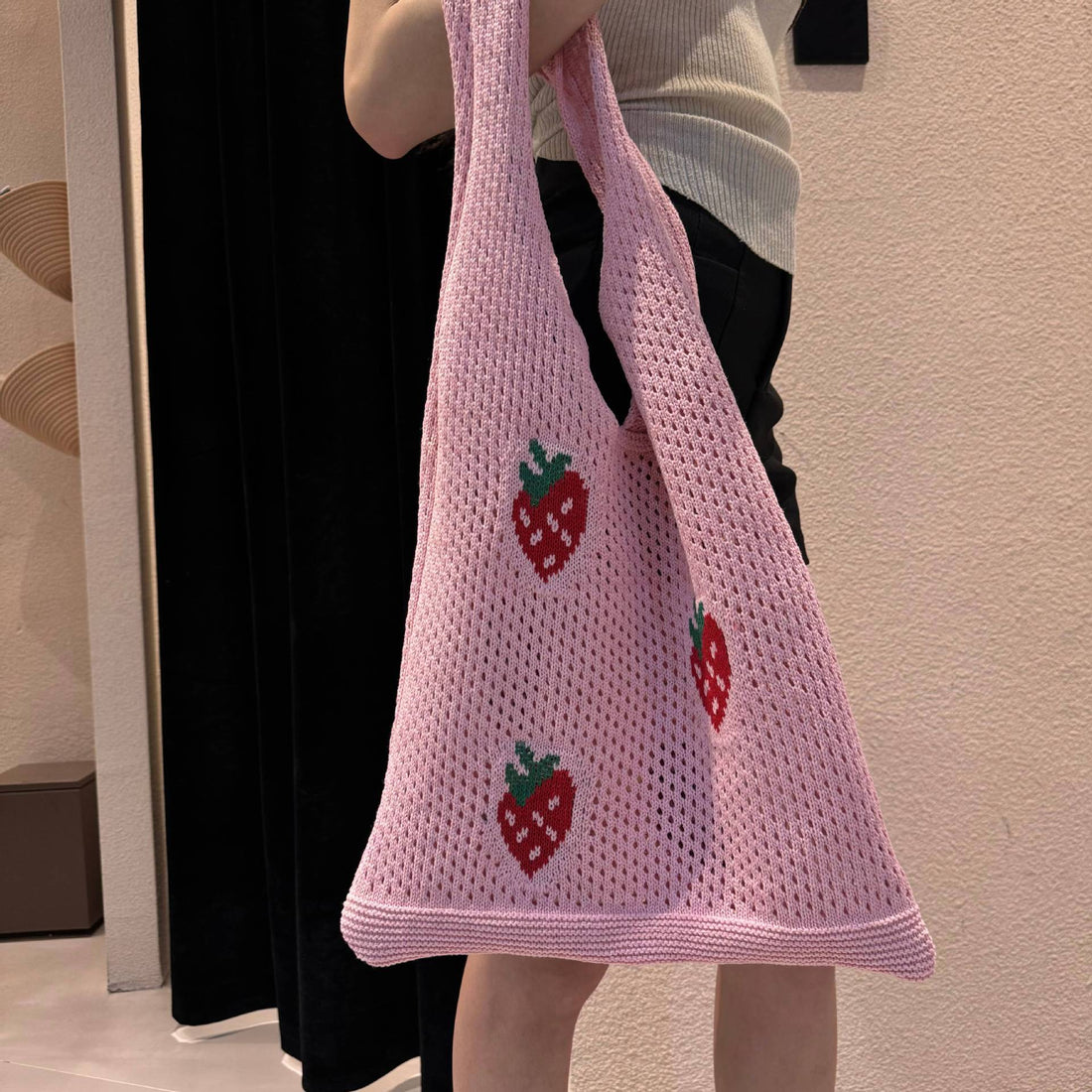 Japanese And Korean Strawberry Knitted Hollow Bag Limorista