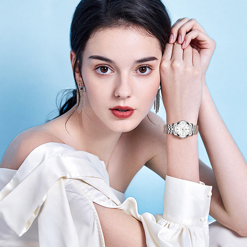 Small And Exquisite Women&