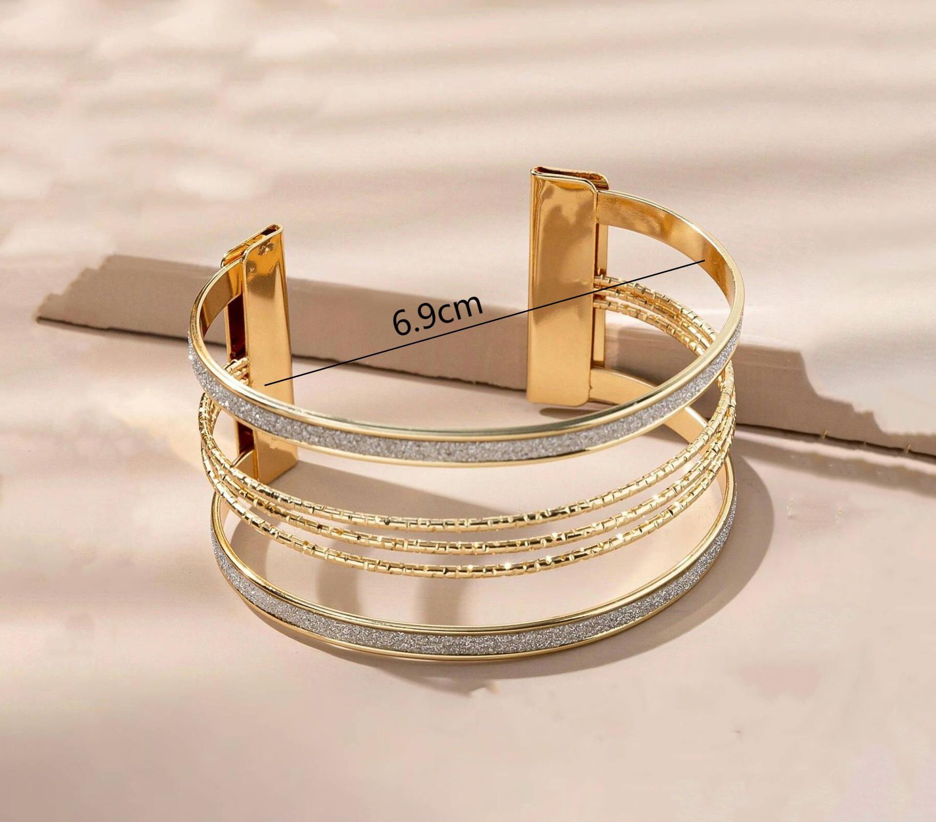 Versatile Personality Open Geometric Hollow Frosted Bracelet Limorista