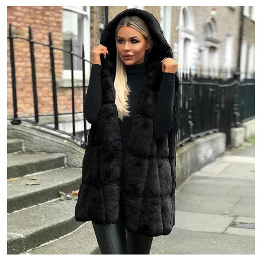 Hooded fur vest Limorista