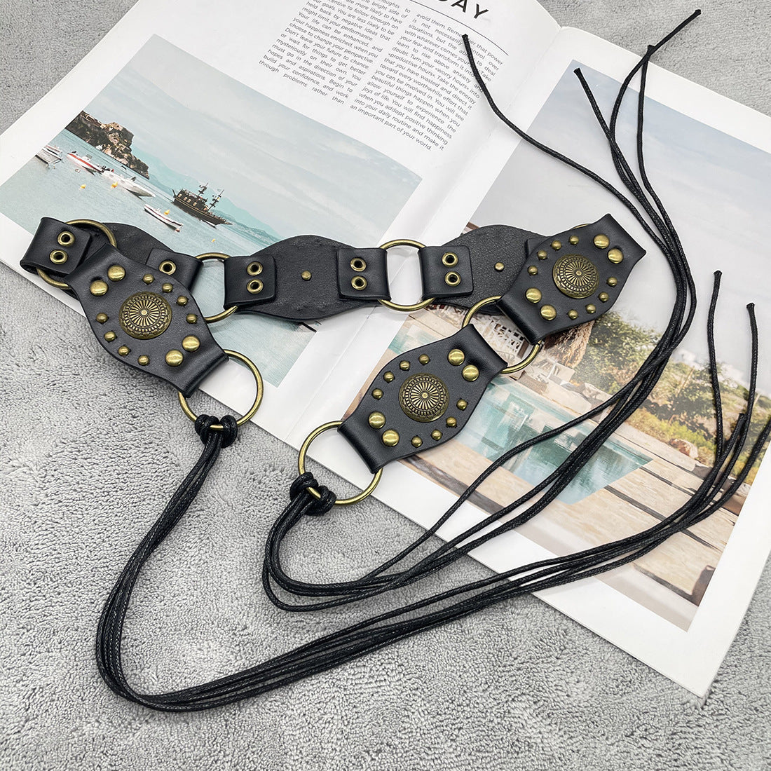 Vintage Flying Ring Design Lace-up Belt Limorista