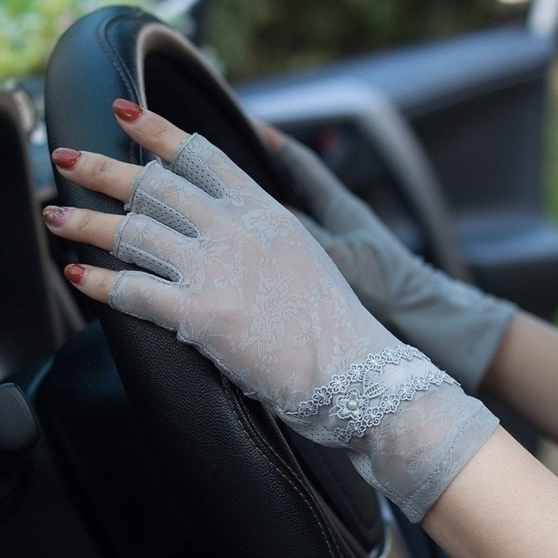 Semi-Finger Lace Sunscreen Gloves Female Summer Ice Silk Half Fingers Anti-Slip Driving Thin Anti-UV Fashion Women Mittens TB54 Limorista