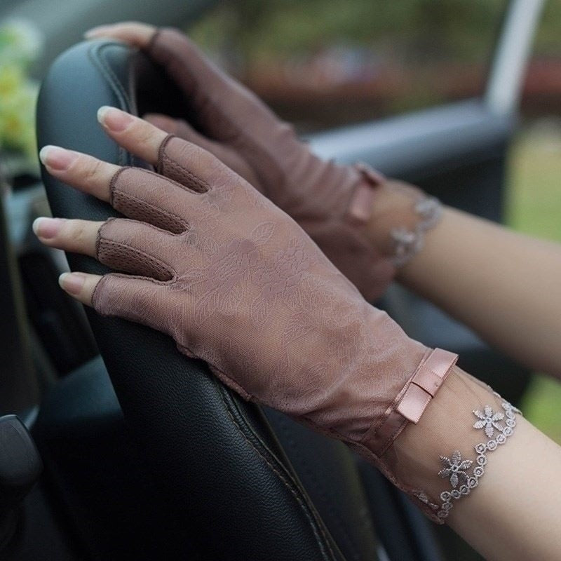 Semi-Finger Lace Sunscreen Gloves Female Summer Ice Silk Half Fingers Anti-Slip Driving Thin Anti-UV Fashion Women Mittens TB54 Limorista