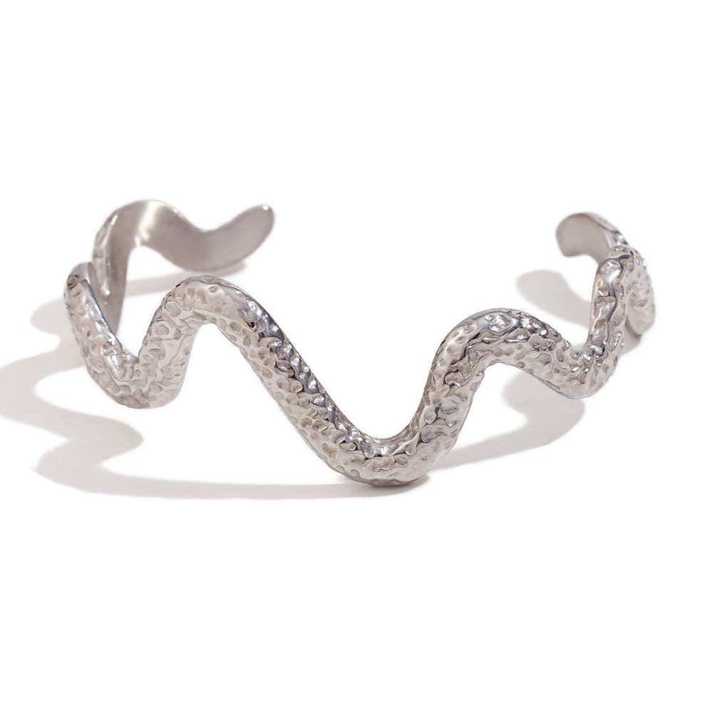 Fashionable All-match Stainless Steel 18K Gold Plating Beating Pattern Wave Snake Bracelet Limorista