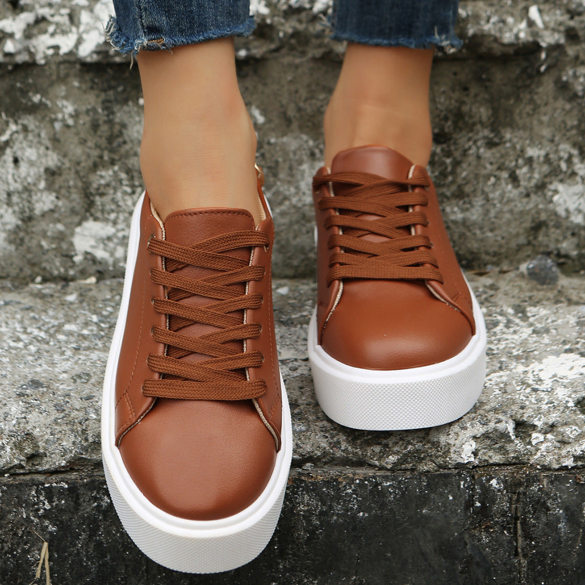 Round Head Cross Strap Thick Bottom Casual Low-top Sneakers Chain Pumps Limorista