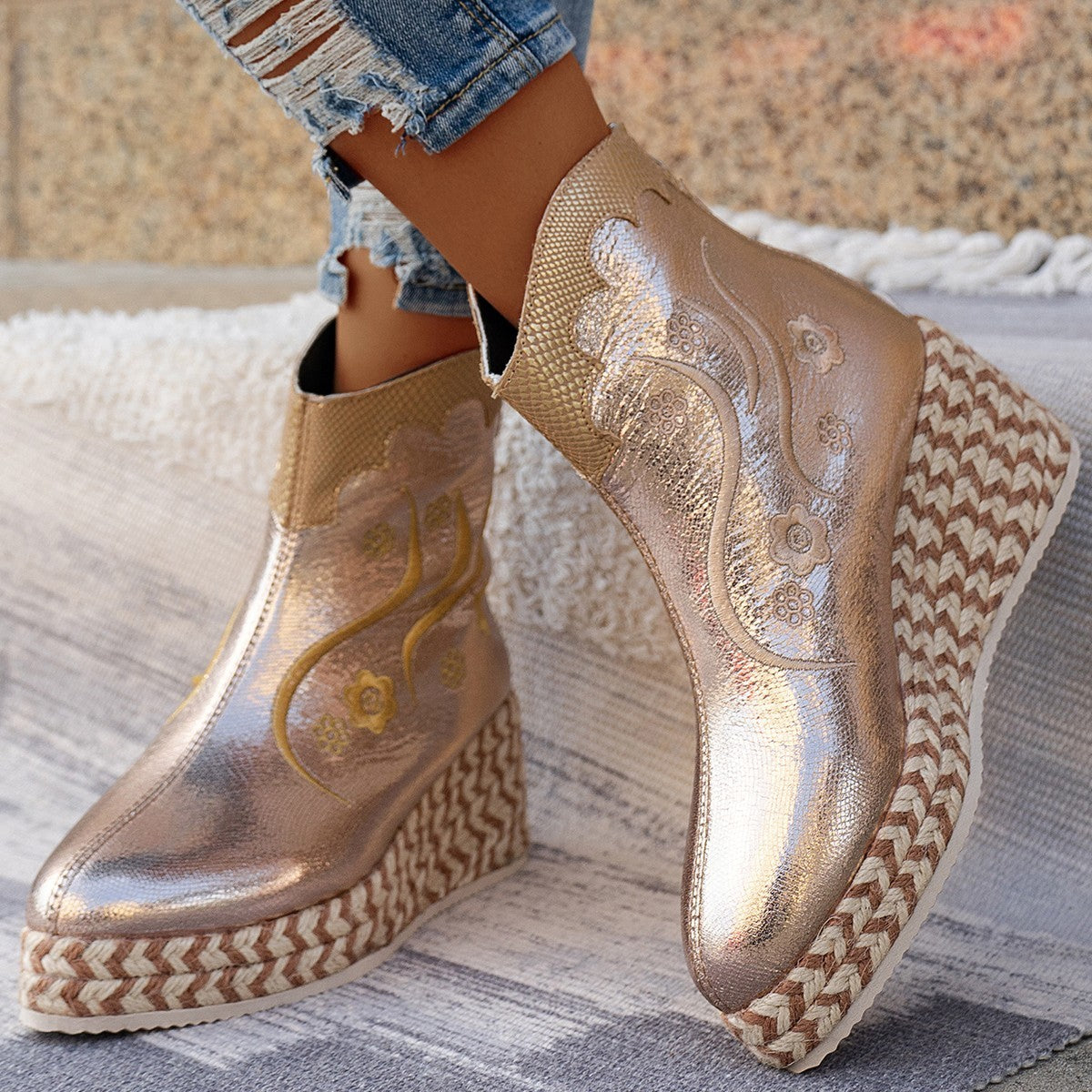 Autumn And Winter Thick Bottom Wedge Embroidered Retro Leisure Boots Limorista