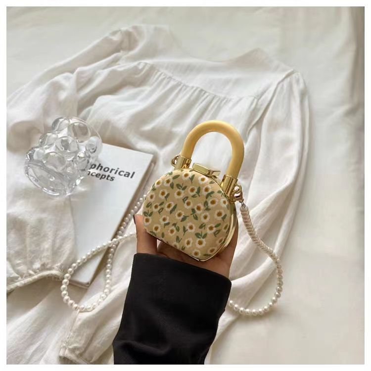Decoration Bag Pearl Chain One-shoulder Women Limorista