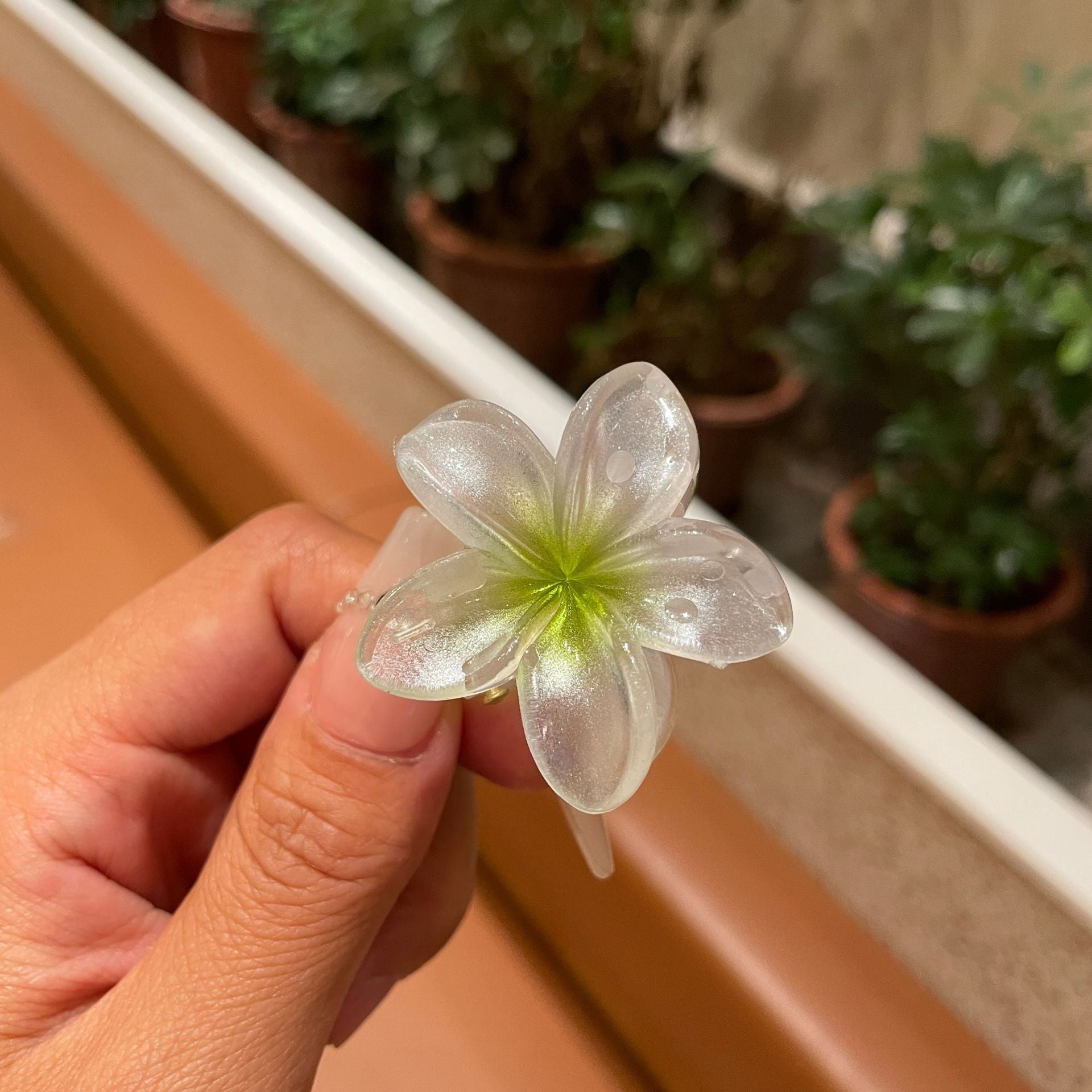 4CM Plumeria Rubra Grip Flower Barrettes Female Limorista