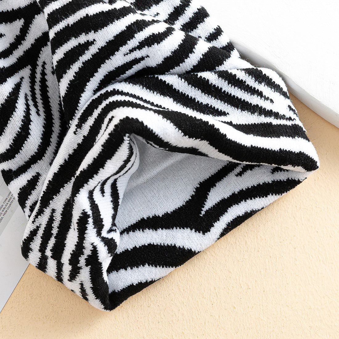 Outdoor Sports Fashionable Pullover Zebra Stripe Flanging Knitted Hat Limorista