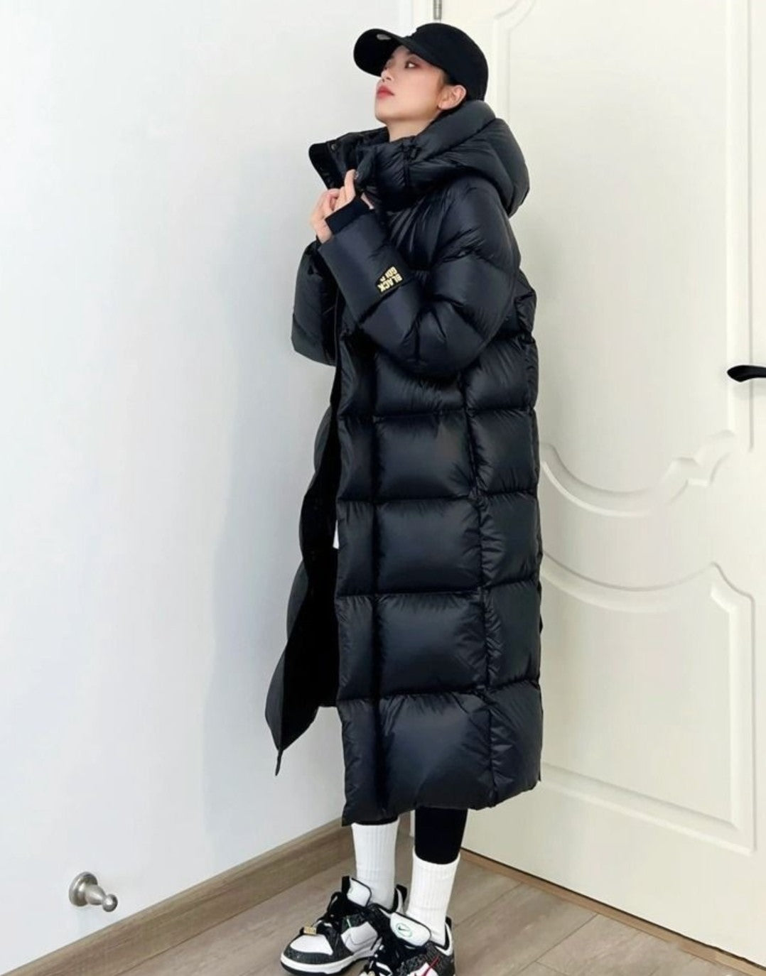 Limorista - Black Gold White Goose Down Mid-length Elegant Hooded Windproof Overknee Thickened Warm Down Jacket