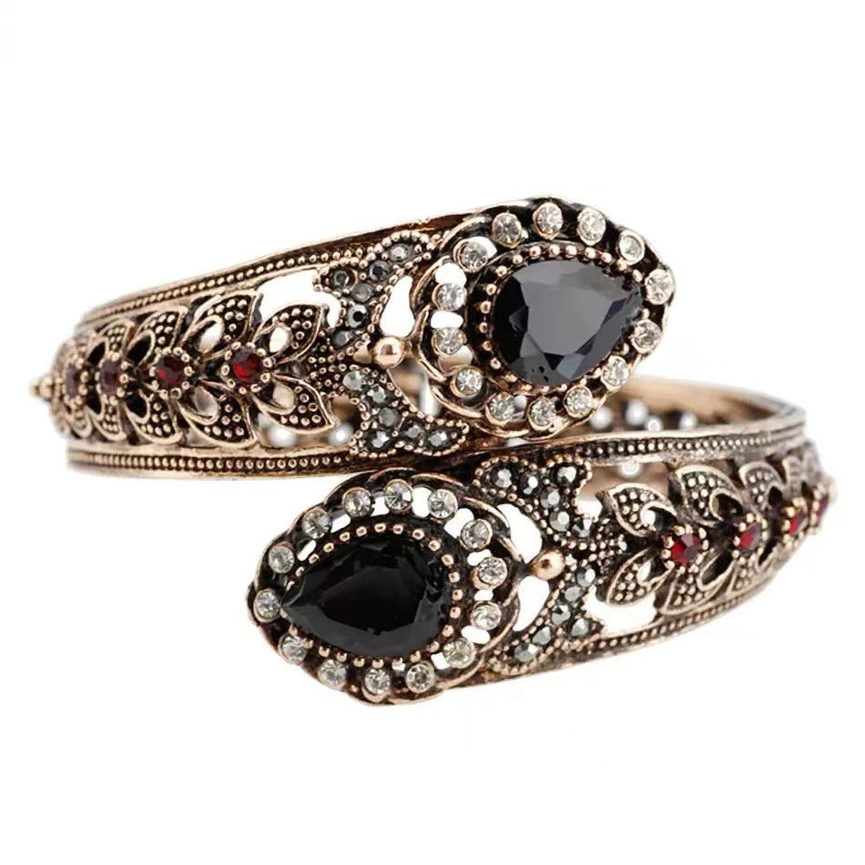 European And American Retro Alloy Gemstone Bracelet Limorista