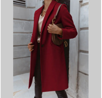 A Mid-length Coat With Solid Lapels Limorista