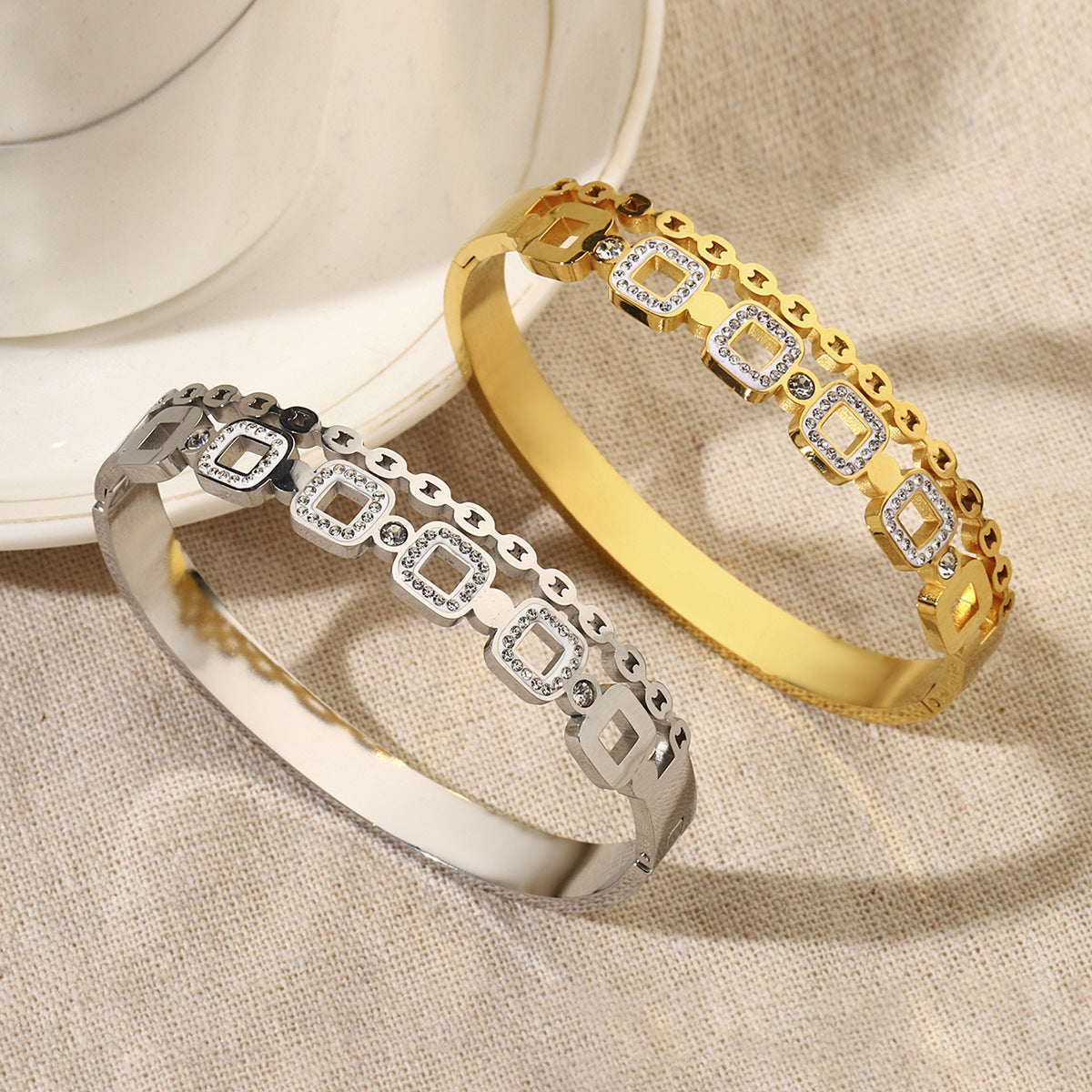 Stainless Steel Electroplated Bracelet For Women Limorista