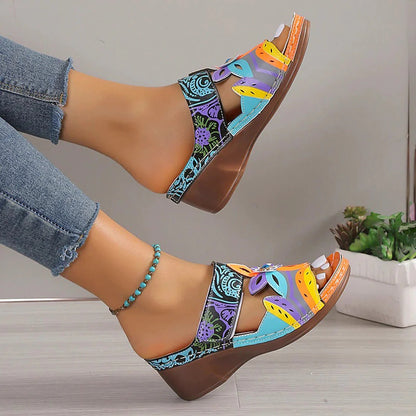Ethnic Cool Girl Colored Slope And Totem Slippers Limorista