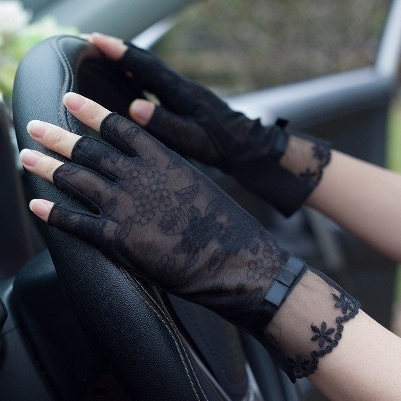 Semi-Finger Lace Sunscreen Gloves Female Summer Ice Silk Half Fingers Anti-Slip Driving Thin Anti-UV Fashion Women Mittens TB54 Limorista