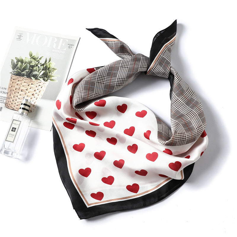 Ladies heart-shaped plaid silk scarf Limorista