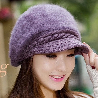 Ladies winter knitted beret Limorista