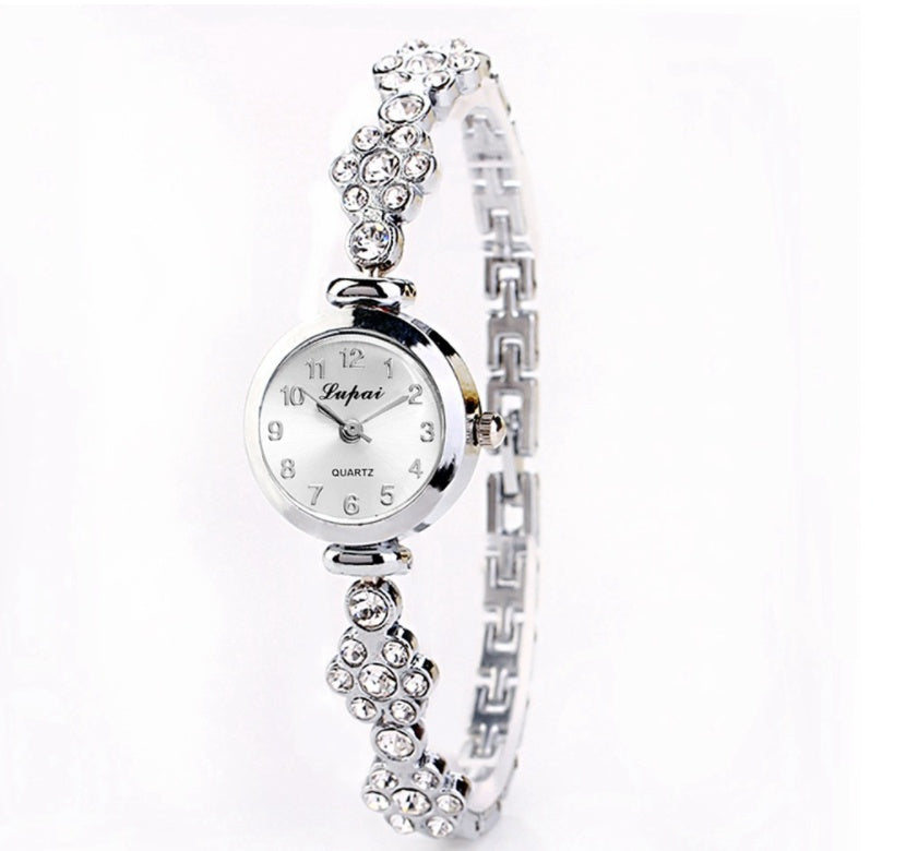 Brand hot selling pearl series fashion watch wholesale temperament women watch fashion quartz watch fashion bracelet watch woman Limorista
