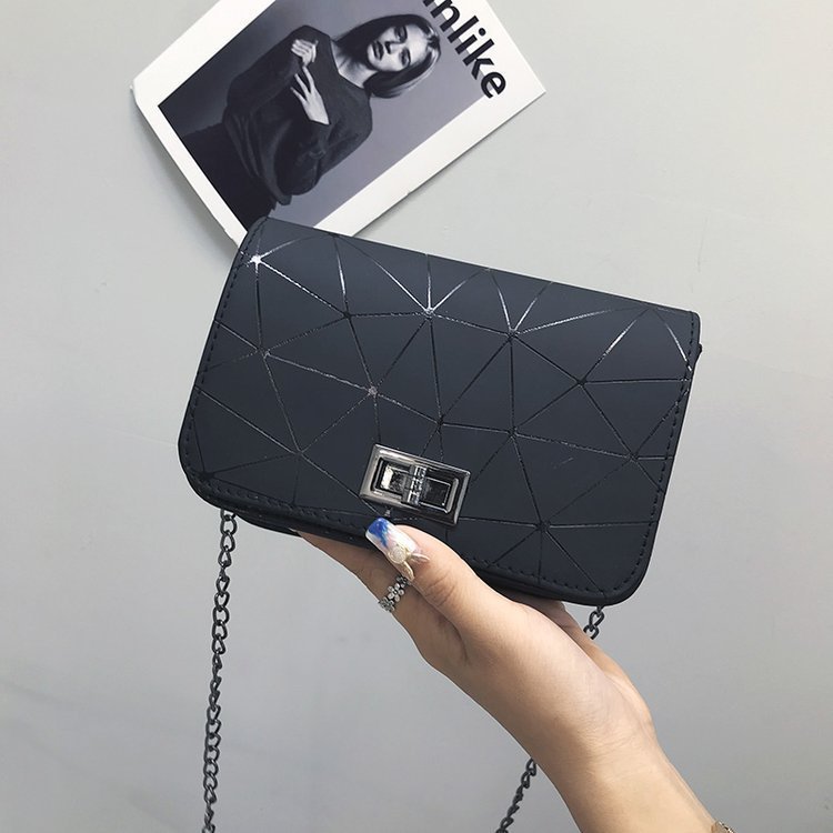 New all-match Korean messenger bag Limorista