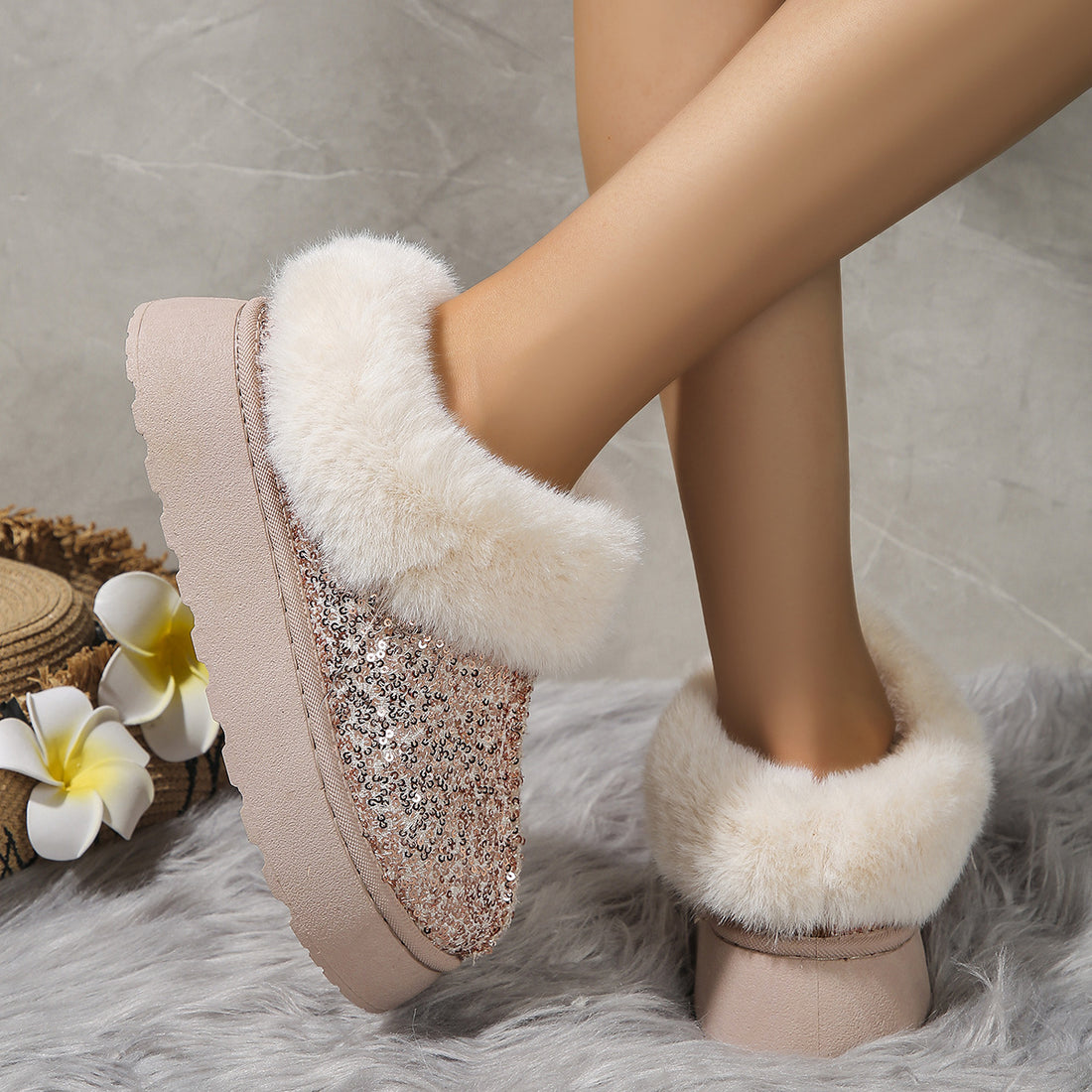 Fashion Sequined Thick-soled Plush Shoes Winter Indoor And Outdoor Casual Warm Slippers Women Garden House Shoes Limorista