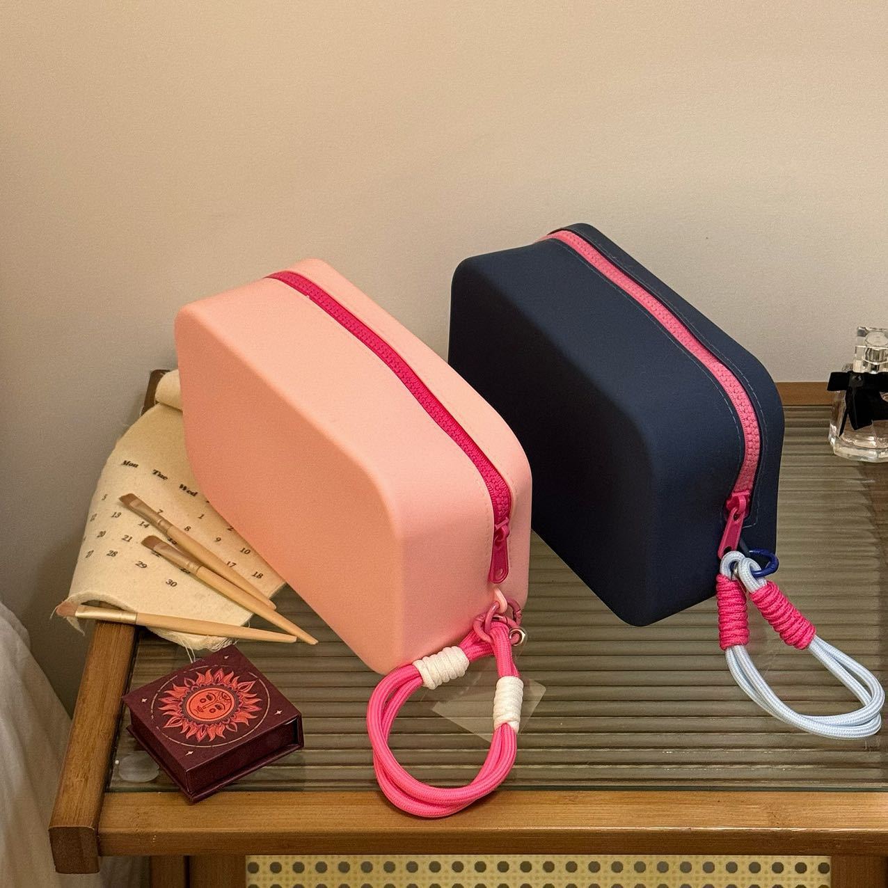 Silicone Cosmetic Bag Large Capacity Portable Waterproof Limorista