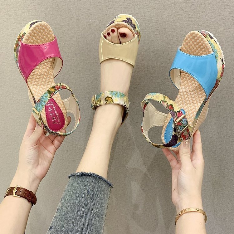 Stylish Peep Toe Women&