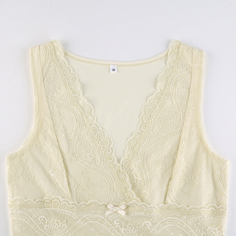 Double Layer Vest With Large V-neck Lace Limorista