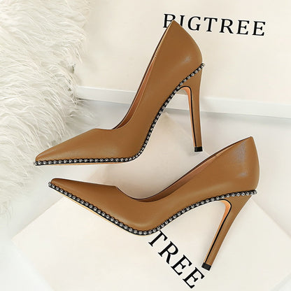 Studded high heels Limorista