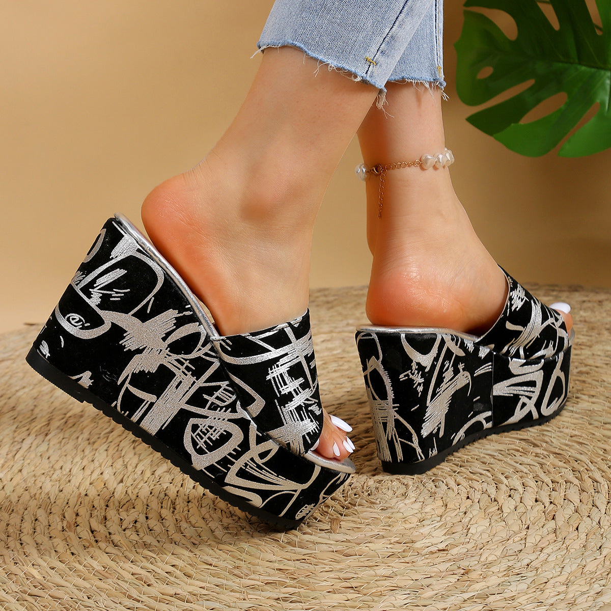 Round Toe Wedge Printed Slippers Limorista