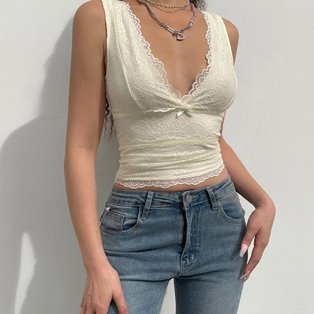 Double Layer Vest With Large V-neck Lace Limorista