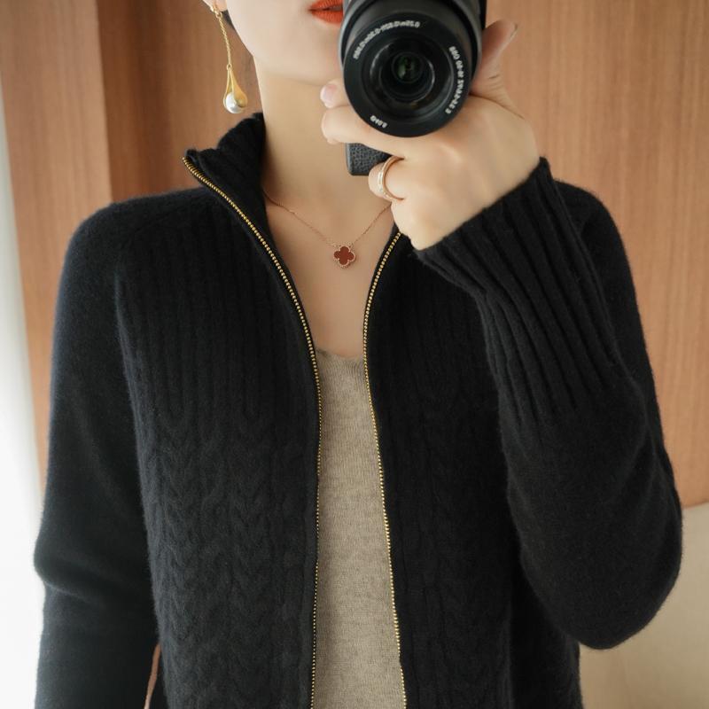 Women Autumn And Winter New High Neck Loose Twisted High Neck Short Zipper Top Fashion Limorista