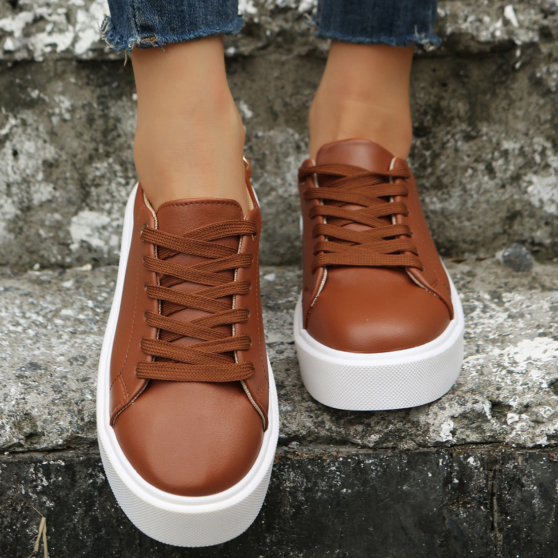 Round Head Cross Strap Thick Bottom Casual Low-top Sneakers Chain Pumps Limorista