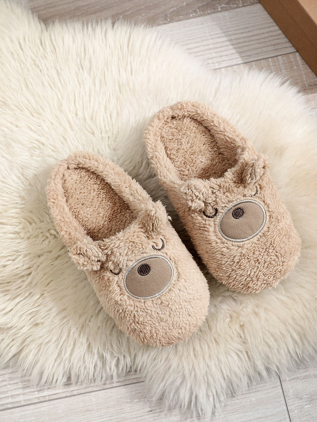 Cute Round Toe Brown Toe Ring In Stock Couple Soft Bottom Flat Heel Medium Mouth Suede Cotton Slippers Limorista
