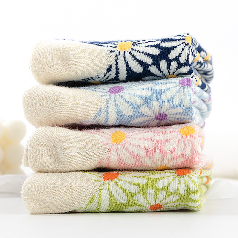 Winter Creative Small Daisy Flower Women&