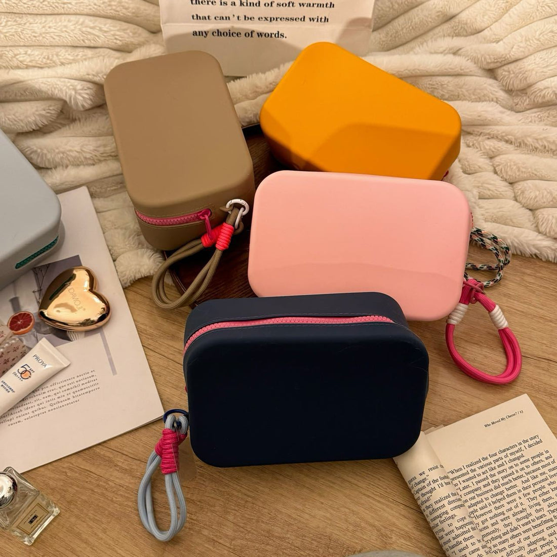 Silicone Cosmetic Bag Large Capacity Portable Waterproof Limorista