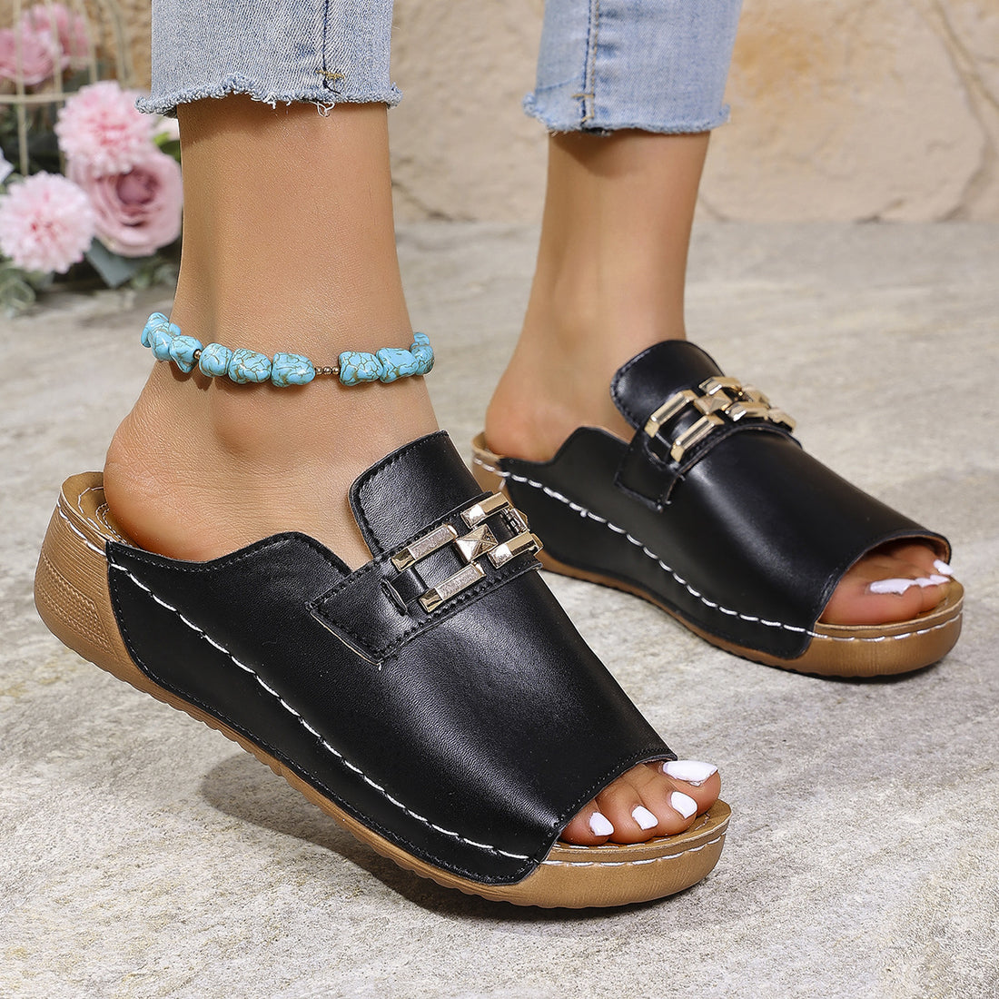 Plus Size Peep Toe Slippers With Metal Accessories Limorista