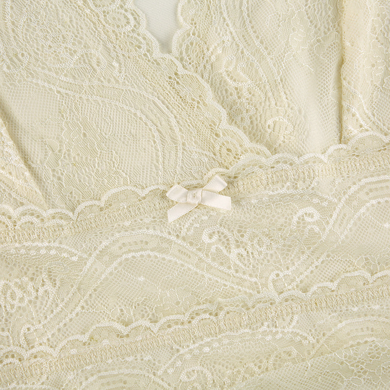 Double Layer Vest With Large V-neck Lace Limorista